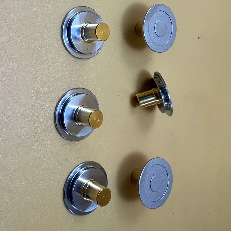 Máy tiện CNC là gì và tại sao nó lại cần thiết trong sản xuất hiện đại?