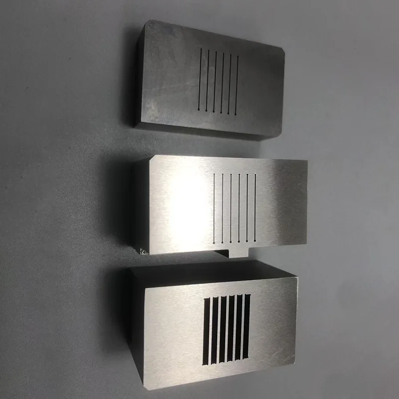 Lưỡi cắt khuôn dập kim loại